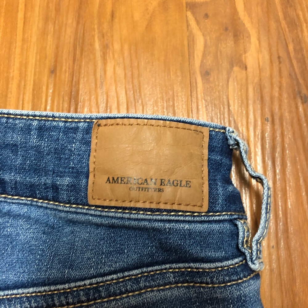 American Eagle Ripped High-Rise Skinny Jeans - Picture 7 of 7